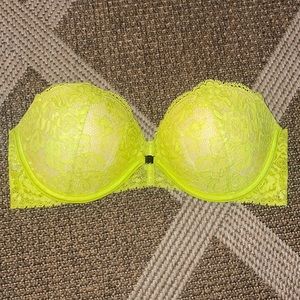 VS Strapless Bra